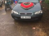 Cần bán lại xe Toyota Camry đời 2001, màu đen