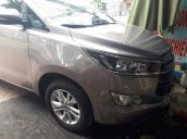 Bán xe Toyota Innova sản xuất 2017, màu bạc như mới, giá chỉ 705 triệu