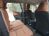 Bán Toyota Innova năm sản xuất 2016, màu bạc