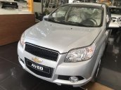 Bán xe Chevrolet Aveo 1.4 LT 2018, màu bạc, xe mới 100%