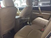 Cần bán Toyota Highlander sản xuất năm 2011, màu xám, nhập khẩu nguyên chiếc