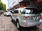 Cần bán xe Fortuner số tự động 2013