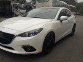 Cần bán gấp Mazda 3 1.5 AT năm sản xuất 2016, màu trắng 