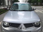 Cần bán lại xe Mitsubishi Triton 2.5 đời 2010, màu bạc ít sử dụng, giá tốt