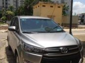 Bán lại xe Toyota Innova sản xuất 2017, màu bạc  