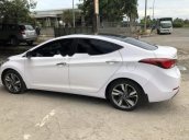 Cần bán lại xe Hyundai Elantra sản xuất 2014, màu trắng, xe nhập xe gia đình