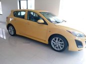 Cần bán Mazda 3 đời 2011, màu vàng, xe nhập