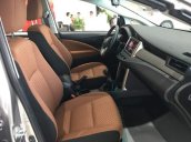 Bán xe Toyota Innova 2018, màu nâu, giá tốt