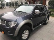 Cần bán gấp Mitsubishi Triton AT 2010 chính chủ giá cạnh tranh