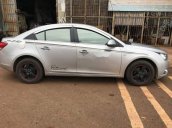 Bán xe Chevrolet Cruze đời 2011, màu bạc xe gia đình, giá 310tr