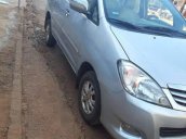 Cần bán gấp Toyota Innova sản xuất 2008, màu bạc, giá 280 triệu