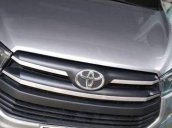 Bán ô tô Toyota Innova đời 2018, màu bạc số sàn