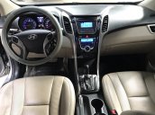 Bán Hyundai i 30 màu bạc, số tự động, nhập Ấn Độ 2013 mẫu mới, biển Sài Gòn, lăn bánh 39000km