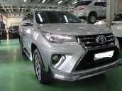 Bán Toyota Fortuner V sản xuất 2017, màu bạc, nhập khẩu 02 cầu, bản cao cấp