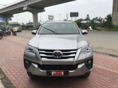 Bán Toyota Fortuner 2.5G 2017, máy dầu số sàn, mới đi 29.000km, nhập Indo, đồ chơi đầy đủ, giá thương lượng