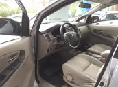 Bán Toyota Innova 2.0G số tự động 2013, xe gia đình cam kết đẹp-không dịch vụ-bao sang tên