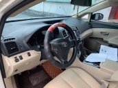 Cần bán gấp Toyota Venza đời 2009, màu trắng, xe nhập