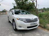 Cần bán gấp Toyota Venza đời 2009, màu trắng, xe nhập