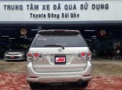 Bán xe Toyota Fortuner 2.5MT năm 2015, màu bạc, giá cạnh tranh