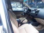 Bán xe Toyota Fortuner 2.5MT năm 2015, màu bạc, giá cạnh tranh