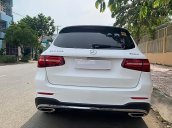 Cần bán xe cũ Mercedes GLC 300 4Matic đời 2017, màu trắng