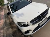 Cần bán xe cũ Mercedes GLC 300 4Matic đời 2017, màu trắng