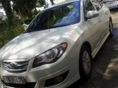 Bán Hyundai Avante đời 2011, màu trắng số sàn