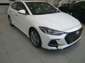 Cần bán xe Hyundai Elantra 2018, màu trắng, đủ màu