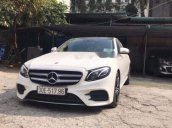 Bán ô tô Mercedes E300 AMG đời 2016, màu trắng chính chủ