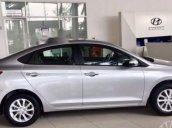 Bán ô tô Hyundai Accent MT Base năm sản xuất 2018, màu bạc, giao xe ngay