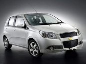 Bán ô tô Chevrolet Aveo năm sản xuất 2018, màu bạc