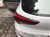 Bán Hyundai Tucson sản xuất năm 2017, màu trắng, xe nhập như mới  