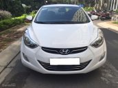 Đổi xe mới cần bán Hyundai Elantra 2014, số sàn, màu trắng