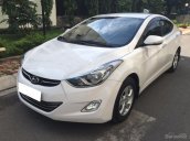 Đổi xe mới cần bán Hyundai Elantra 2014, số sàn, màu trắng