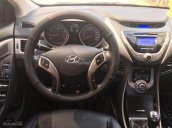 Đổi xe mới cần bán Hyundai Elantra 2014, số sàn, màu trắng