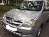 Cần bán xe Toyota Innova đời 2007, màu bạc xe gia đình