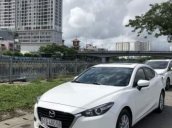 Cần bán gấp Mazda 3 sản xuất 2017, màu trắng