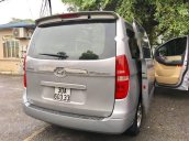 Xe Hyundai Starex năm 2012, màu bạc số sàn, bán giá 675tr