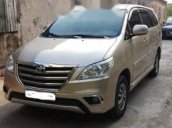 Cần bán lại xe Toyota Innova đời 2014, màu vàng cát