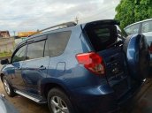 Cần bán gấp Toyota RAV4 đời 2008 xe gia đình, giá tốt