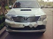 Bán Toyota Fortuner đời 2014, màu bạc còn mới, 800tr