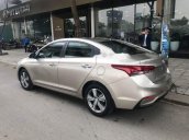 Cần bán Hyundai Accent đời 2018, màu vàng giá tốt