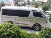 Bán ô tô Toyota Hiace sản xuất năm 2005, màu bạc, giá tốt