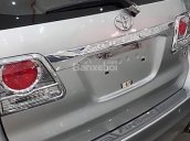 Cần bán lại xe cũ Toyota Fortuner năm 2013, màu bạc