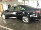 Cần bán Toyota Camry 2.0E sản xuất 2018, màu đen