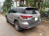 Chính chủ cần bán Toyota Fortuner màu bạc, nhập nguyên chiếc