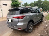 Chính chủ cần bán Toyota Fortuner màu bạc, nhập nguyên chiếc