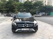 Cần bán xe Mercedes GLC250 năm sản xuất 2016, màu đen biển đẹp