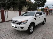 Cần bán gấp xe cũ Ford Ranger XLS 2.2L 4x2 MT năm sản xuất 2013, màu trắng 