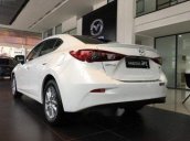 Bán Mazda 3 đời 2018, màu trắng, giá chỉ 658 triệu